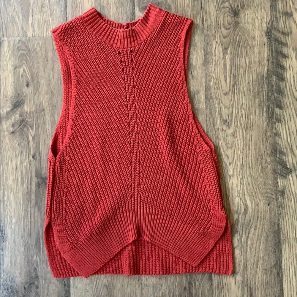 Burnt Orange sleeveless knit top